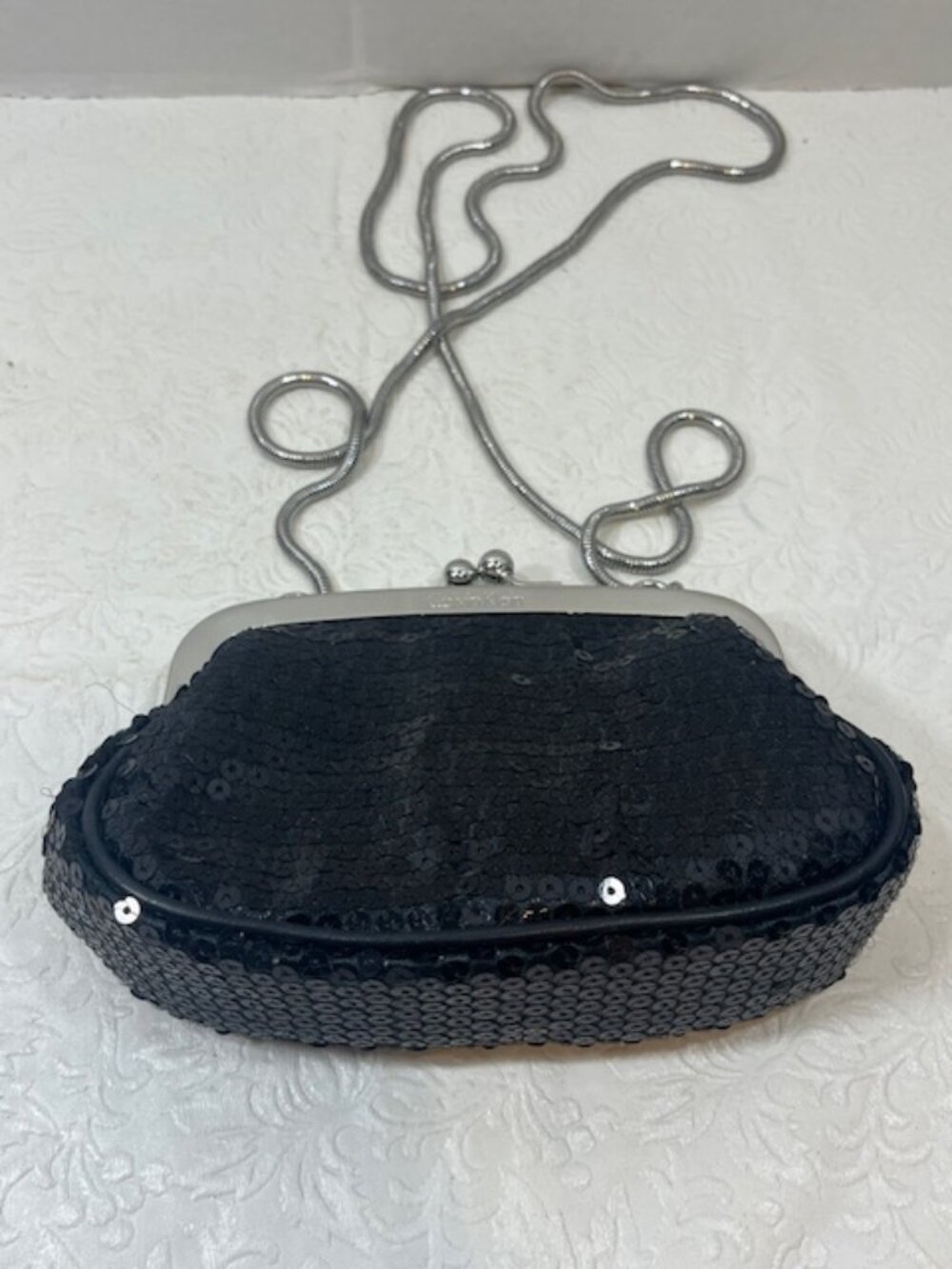 Calvin Klein Black Sequin Clutch Kiss-Lock Closure Silver Tone Strap 7"x5"x2"Bag